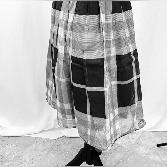 Burberry Skirt - Picture 4 of 6